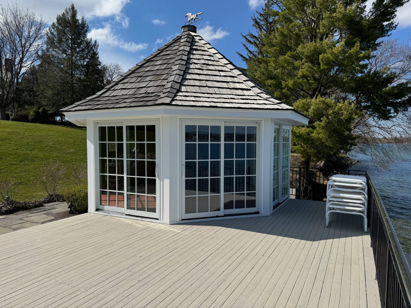 Gazebo Windows